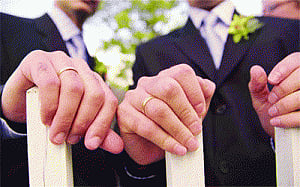 'No halt to gay marriages in Utah'