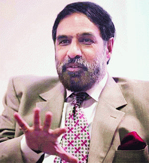 Mining ban hurting economy, exports: Sharma