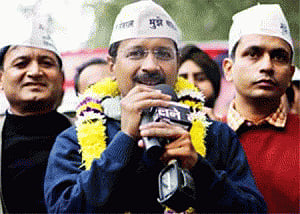 Kejriwal takes over as Delhi CM, promises corruption-free rule