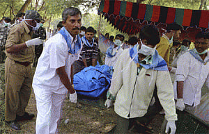 Twenty bodies identified in Andhra Pradesh train tragedy