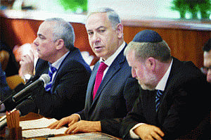 Israel's Netanyahu blames Hezbollah for rocket fire