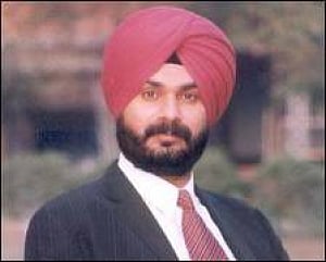 Sidhu's wife claims he was 'sidelined, ignored' by BJP