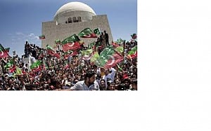 Pakistanis brave terror threat, turn up to vote
