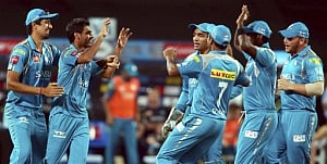 Pune elected to bat against MI