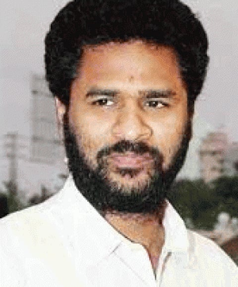Prabhudheva happy with chance to make love story
