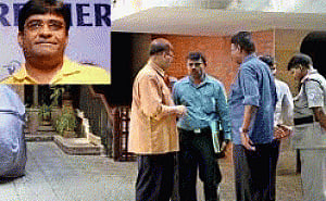 Mumbai Police conducts searches at Gurunath's residence