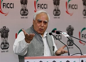 Spectrum refarming issue will be placed before EGoM: Sibal