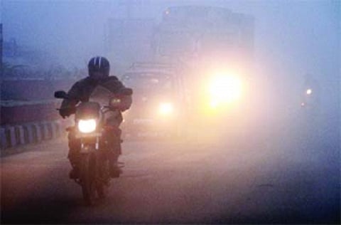 Thick fog grounds flights at IGI airport