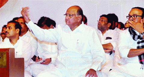 Don't lose hope over AAP wave: Sharad