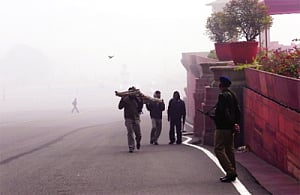 Trains, flights hit as dense fog blinds Delhi
