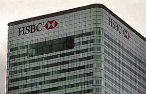 HSBC suspends 2 currency traders in london