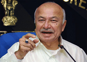 Govt mulling check on social media to stop misuse: Shinde