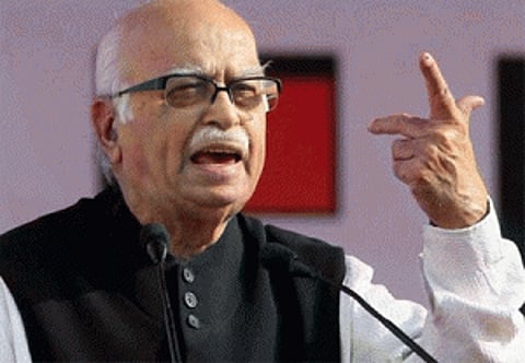 Advani praises Modi but cautions against over confidence