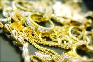 I-T Dept eyes foreign gold buyers
