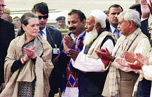 Sonia, Nitish slug it out at Kishanganj