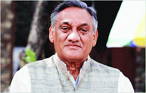 Bahuguna quits, new U'khand CM likely by weekend