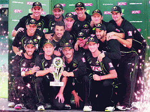 England lose last match of tour too