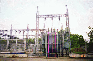 AAP asks DERC to revoke licences of discoms