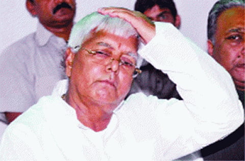 Cong dithers as lJP, RJD talk seats