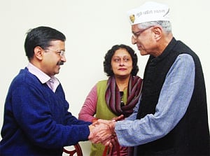 Mahatma's grandson joins AAP