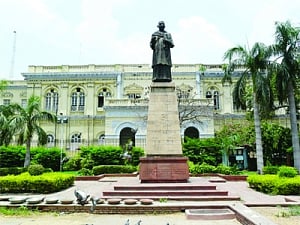 Town Hall facelift gets Govt go-ahead