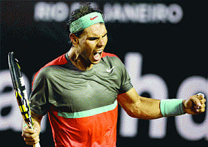 Nadal hangs on to reach Rio final with Dolgopolov
