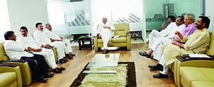 T's birth foments new political turmoil in AP