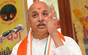 VHP has no political agenda: Togadia