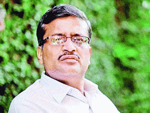 Haryana orders CBI probe against Khemka