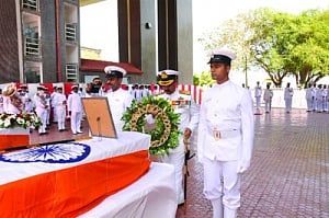INS Sindhuratna mishap: Navy holds wreath laying ceremony