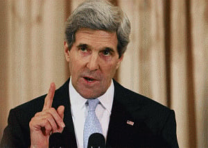 Kerry accuses Russia of military 'invasion' in Ukraine