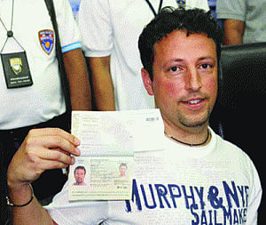 Theft of 2 passports may hold answer to Malaysia air 'crash'