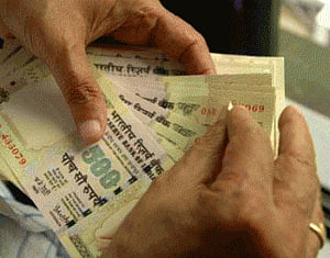Helpline launched to monitor illegal cash flow in Delhi