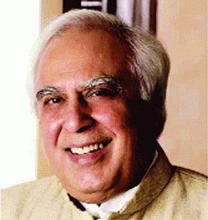 Cong announces lS list for 7 seats