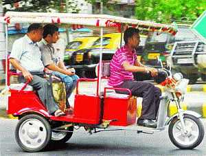 HC slams Govt on lack of e-rickshaw policy