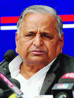 People will reject Cong, BJP, says Mulayam