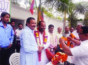 Poll fever gets high in S Delhi