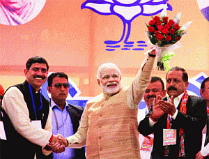 Kejriwal spreading canards: Gujarat Govt