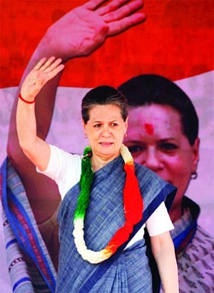 Kejriwal has failed Delhiites: Sonia