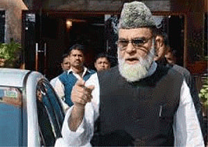 Shahi Imam backs Cong