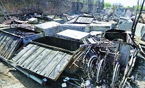 2 dead in fire at destitute home