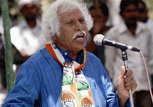 Mistry wants Priyanka to campaign for him