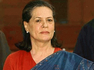 Sonia refutes Naveen's allegation of central negligence