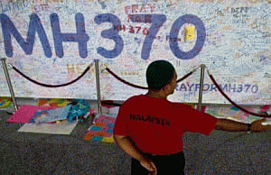 Co-pilot of missing plane made mid-air phone call: report