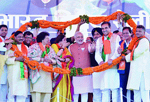 'Cong has become burden for people'