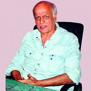 Bollywood slugs it out over secular politics
