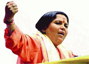 Cong releases video of Uma calling Modi Vinash Purush