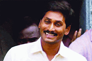 Prominent leaders file papers in Seemandhra