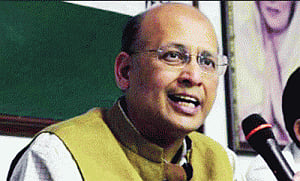 Modi yet to get clean chit in Guj riots: Cong
