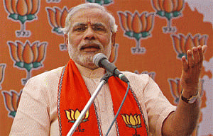 How can Rahul lead country when he cannot handle Amethi: Modi